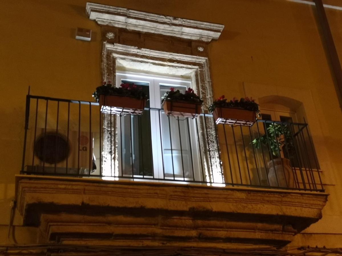 Palazzo Gioffre Джела Екстер'єр фото